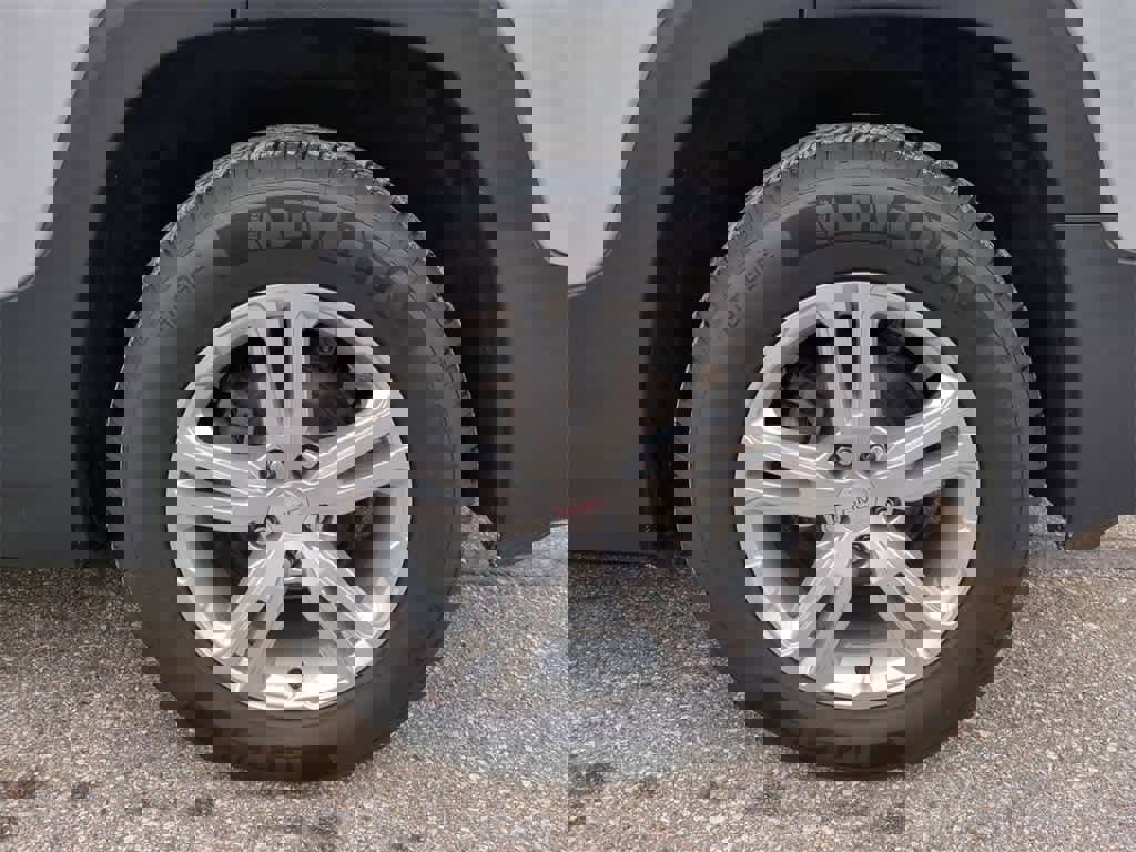 Used 2019 GMC Terrain SLE w/ Driver Convenience Package image 6