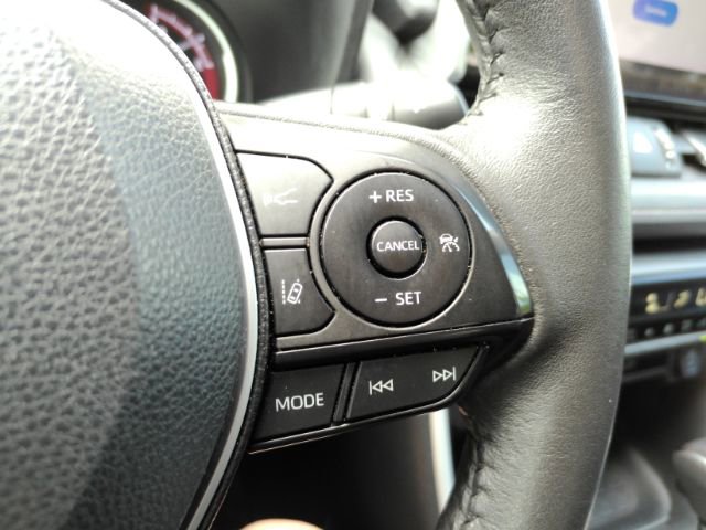 Used 2023 Toyota RAV4 XLE Premium FWD image 38