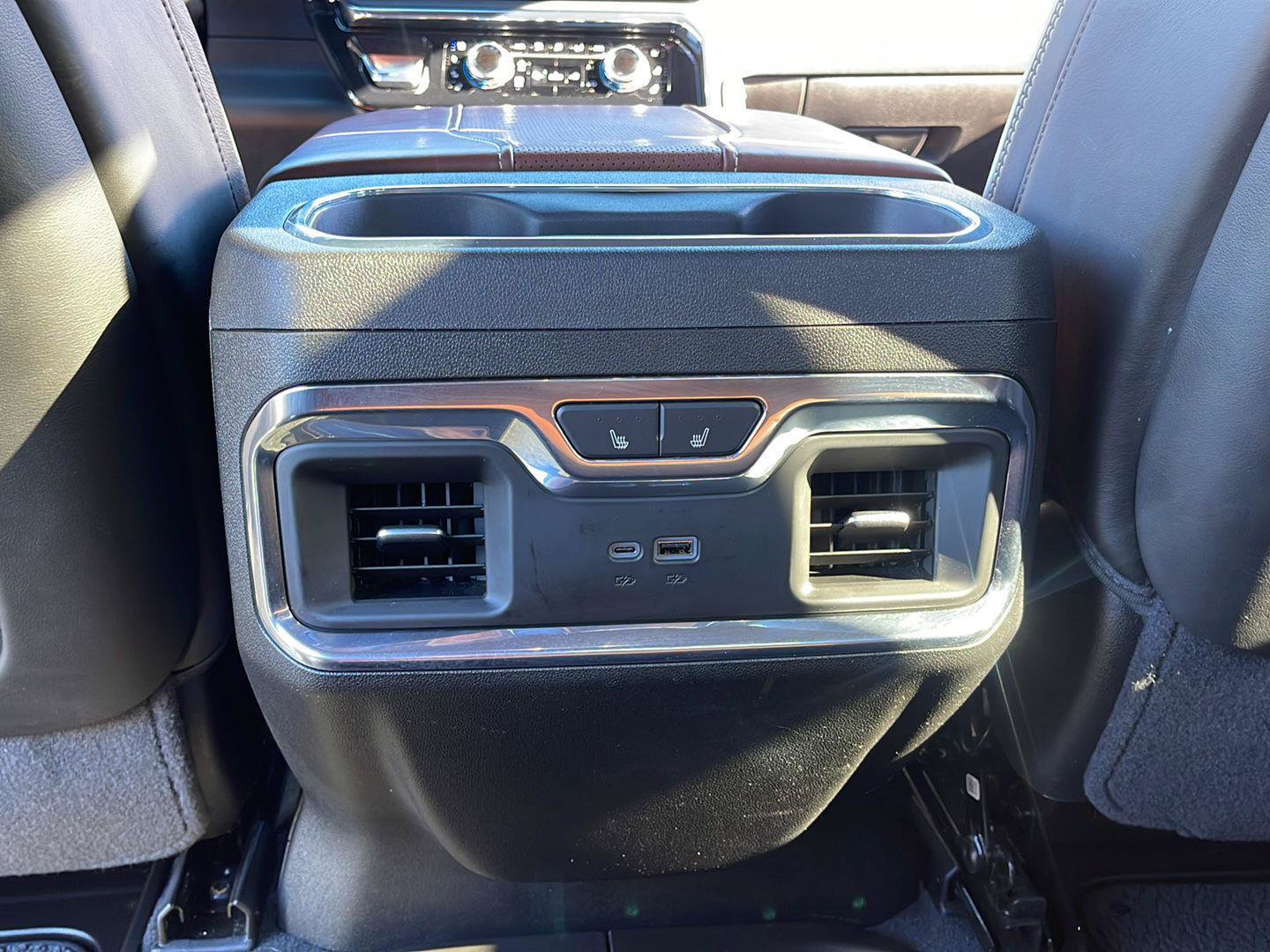Used 2024 GMC Sierra 1500 Denali Ultimate AWD/4WD image 37