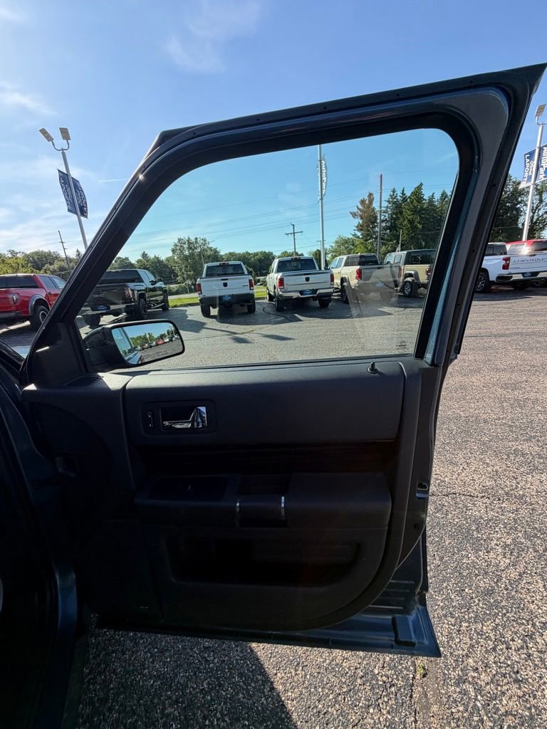 Used 2018 Ford Flex SEL w/ Equipment Group 202A FWD image 18