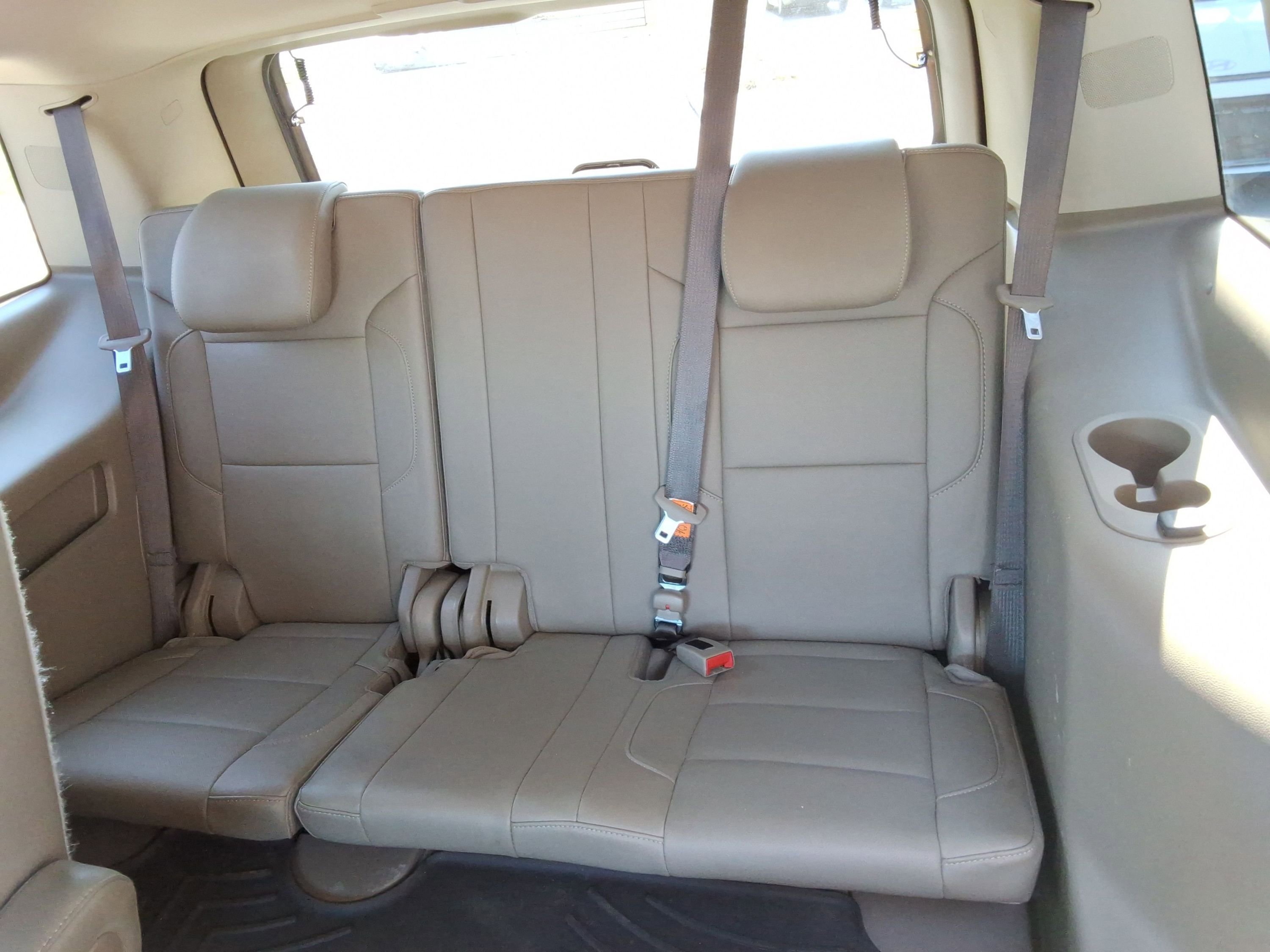 Used 2017 GMC Yukon SLT w/ Open Road Package image 32