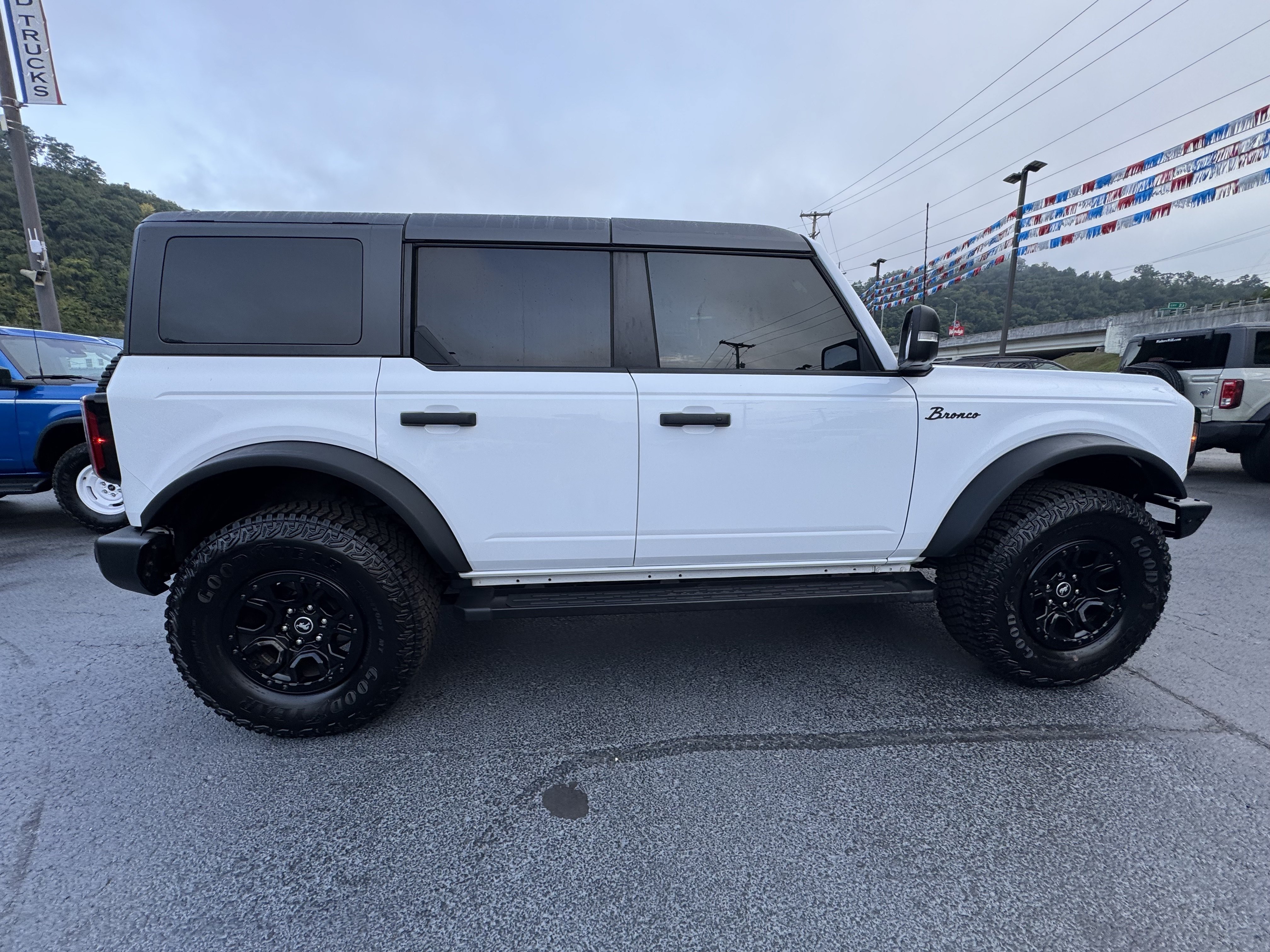 Used 2024 Ford Bronco Wildtrak AWD/4WD image 8