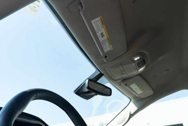 Used 2023 Chrysler Pacifica Touring-L FWD image 18