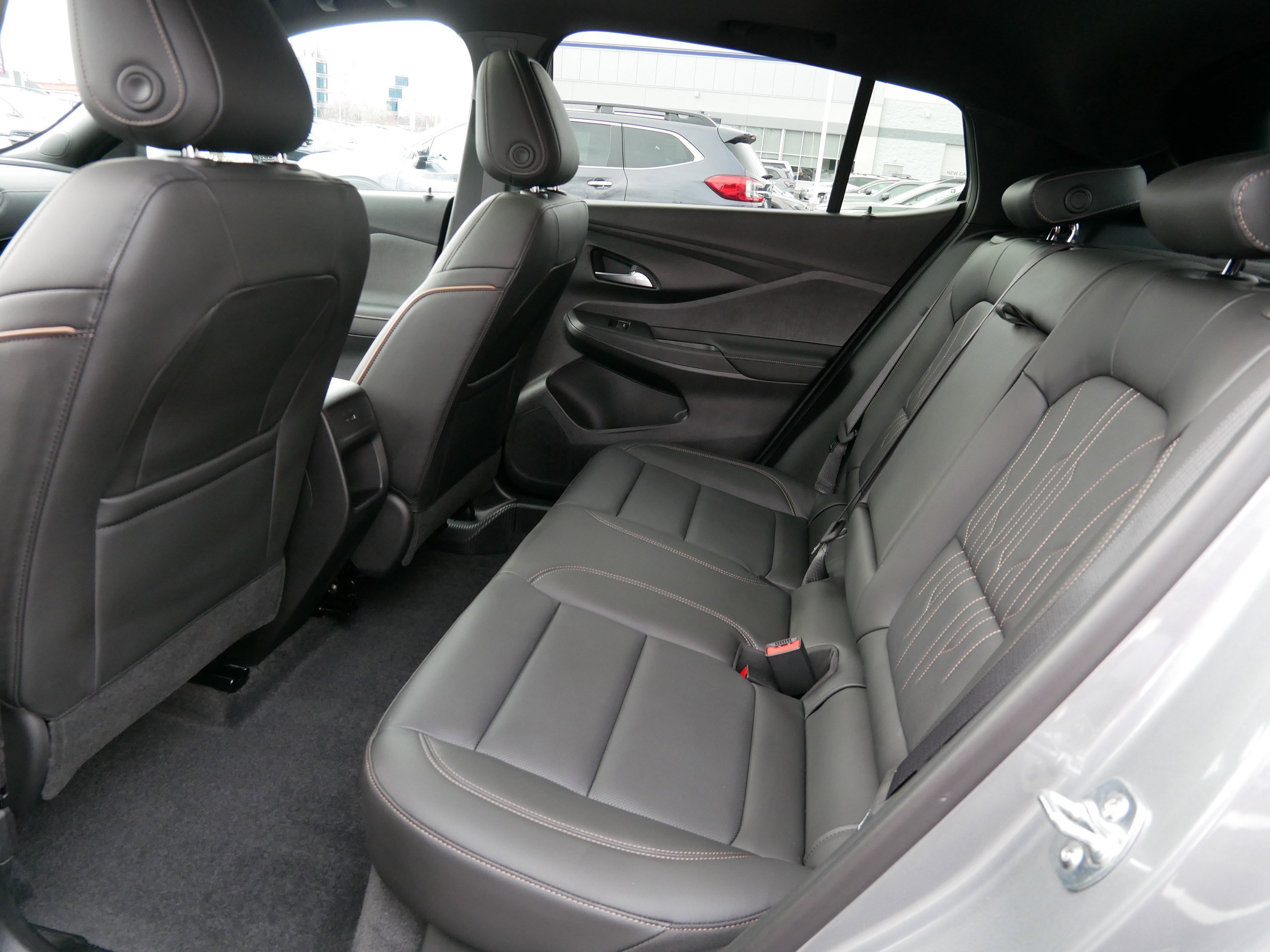 Used 2025 Buick Envista Avenir image 33