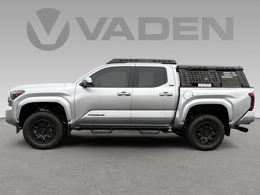 Used 2025 Toyota Tacoma SR5 image 5