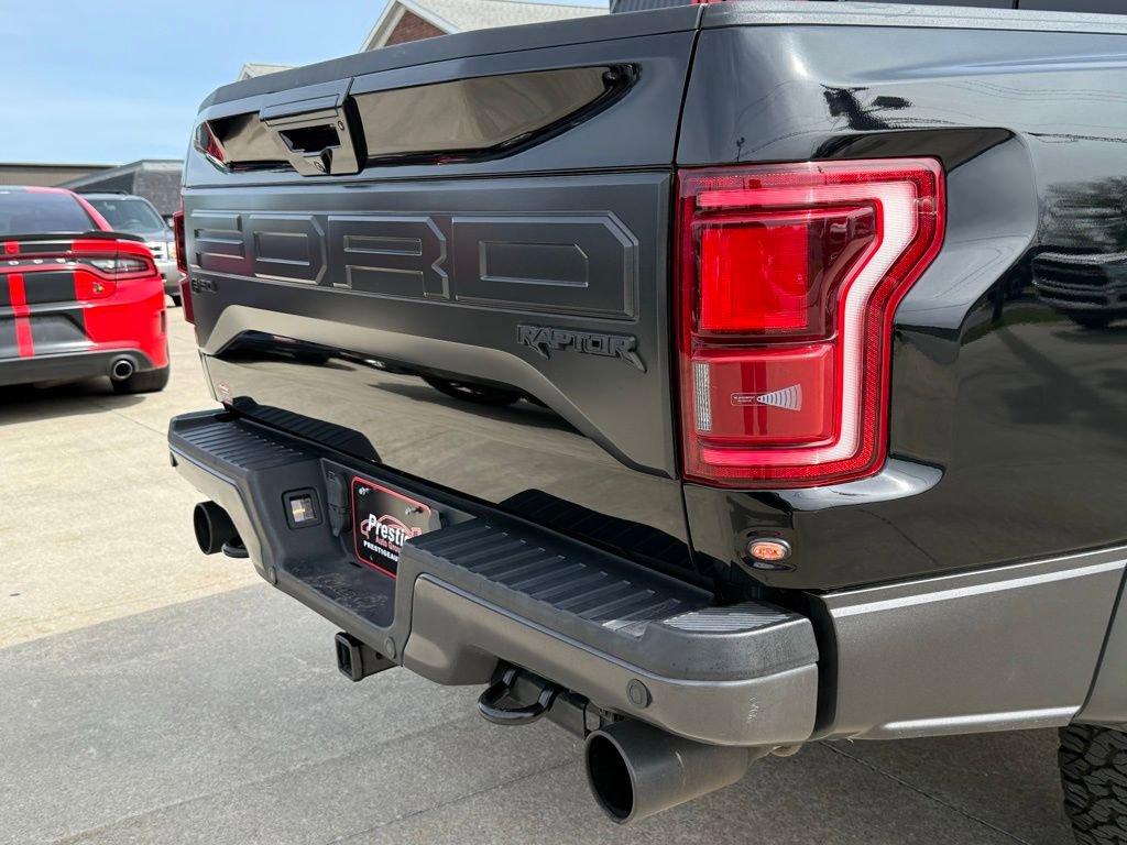 Used 2018 Ford F150 Raptor w/ Equipment Group 802A Luxury AWD/4WD image 17