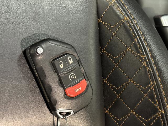 Used 2021 Jeep Gladiator Overland image 27