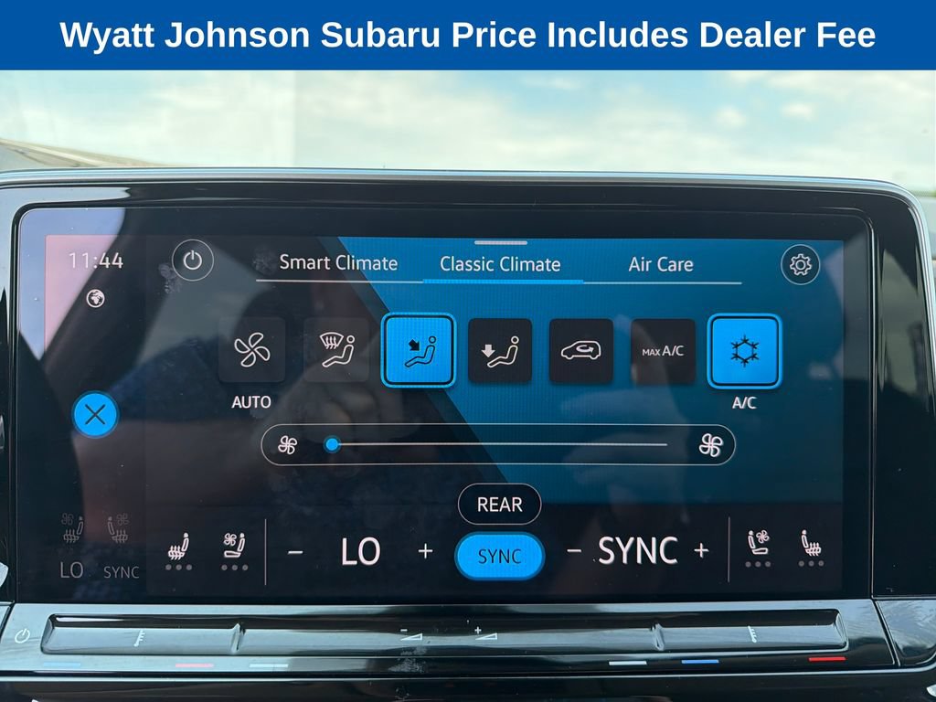 Used 2025 Volkswagen Atlas SE AWD/4WD image 22