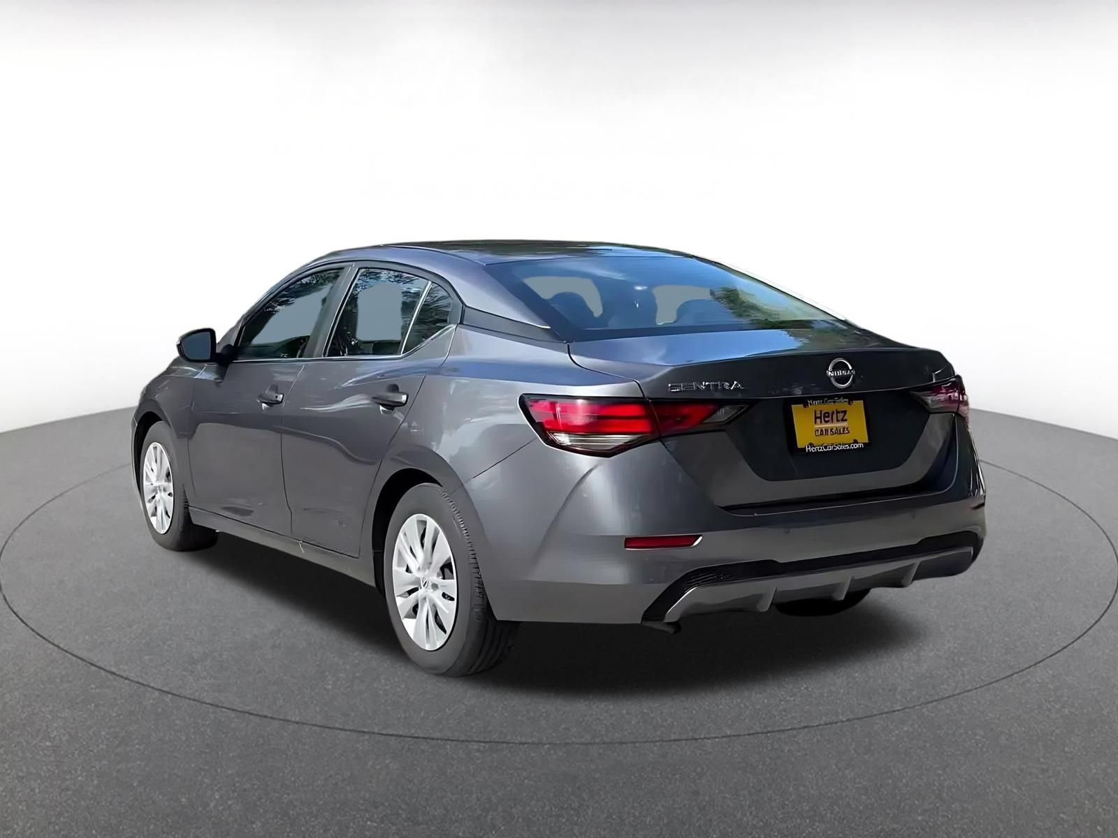 Used 2025 Nissan Sentra S FWD image 10