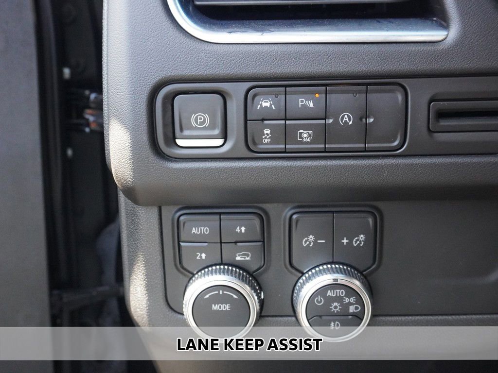 Used 2023 GMC Yukon SLT w/ SLT Premium Package image 8