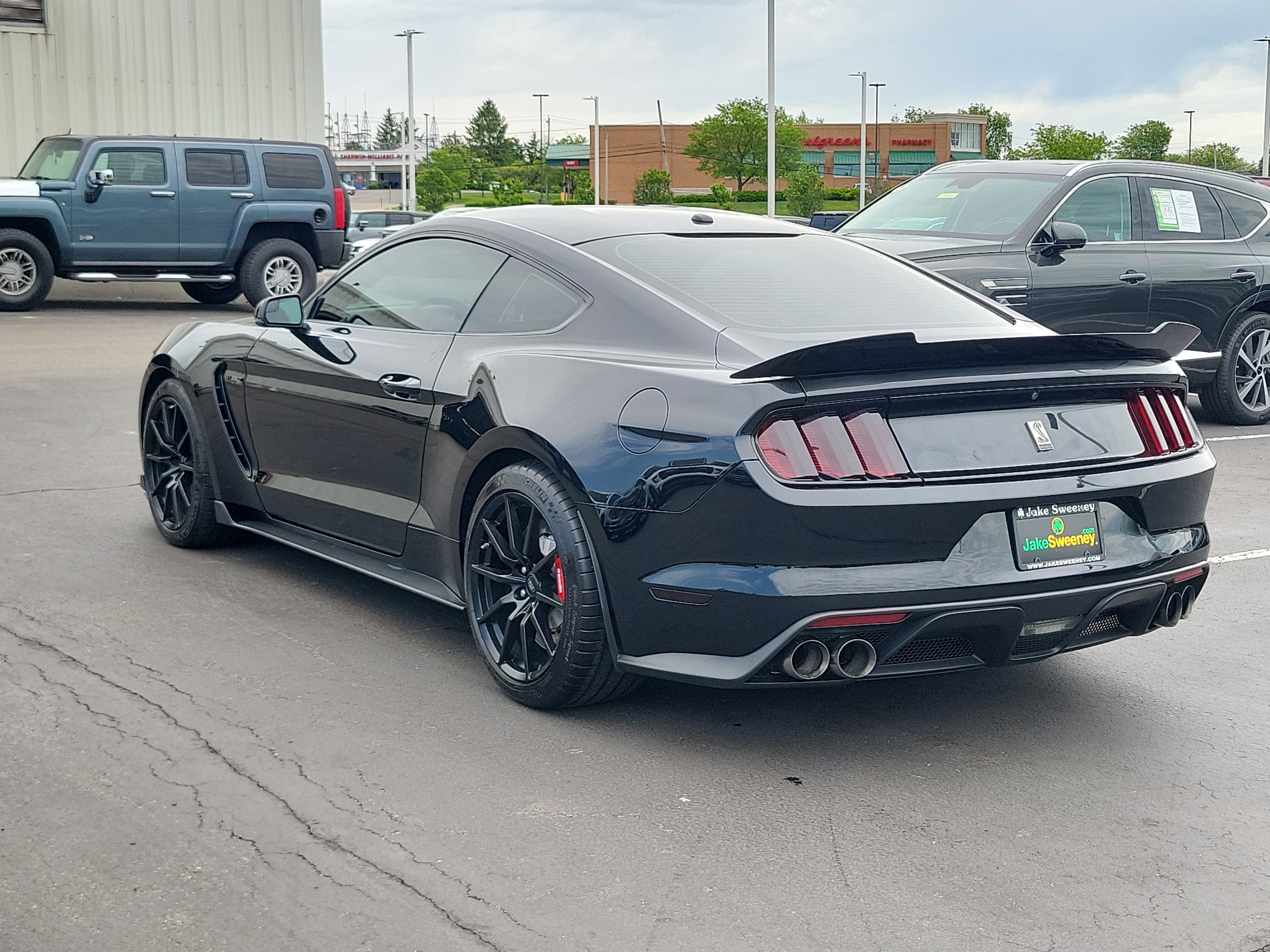 Used 2017 Ford Mustang Shelby GT350 RWD image 3