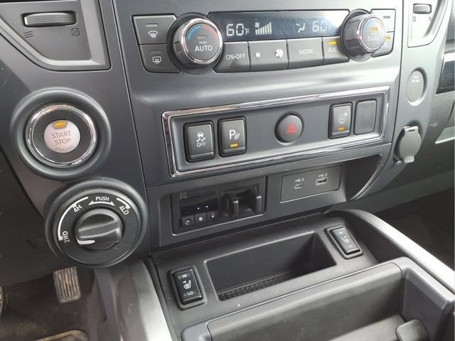 Used 2023 Nissan Titan SV w/ SV Convenience Package AWD/4WD image 28