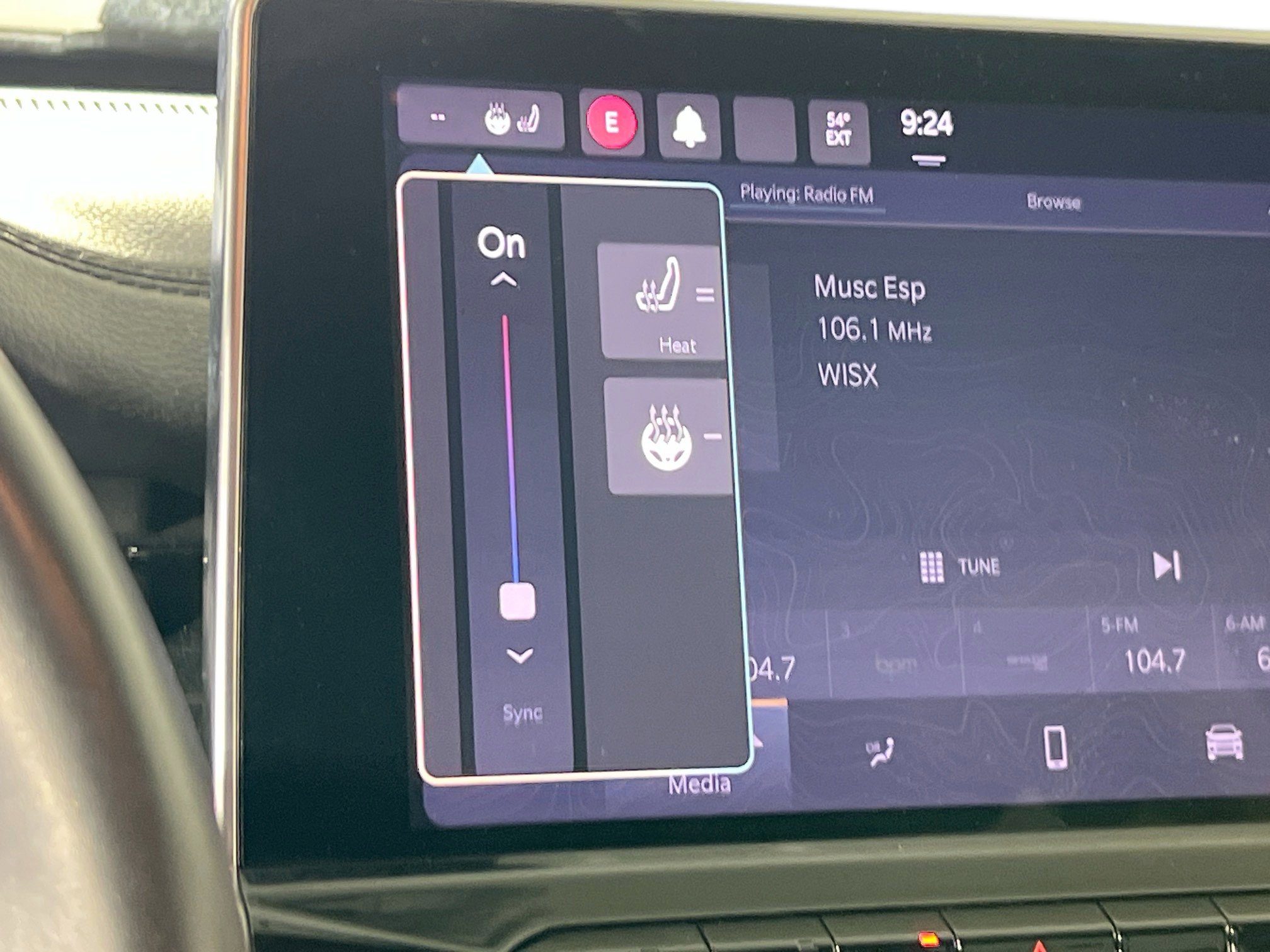 Used 2022 Jeep Compass Trailhawk w/ Trailhawk Convenience Group AWD/4WD image 19