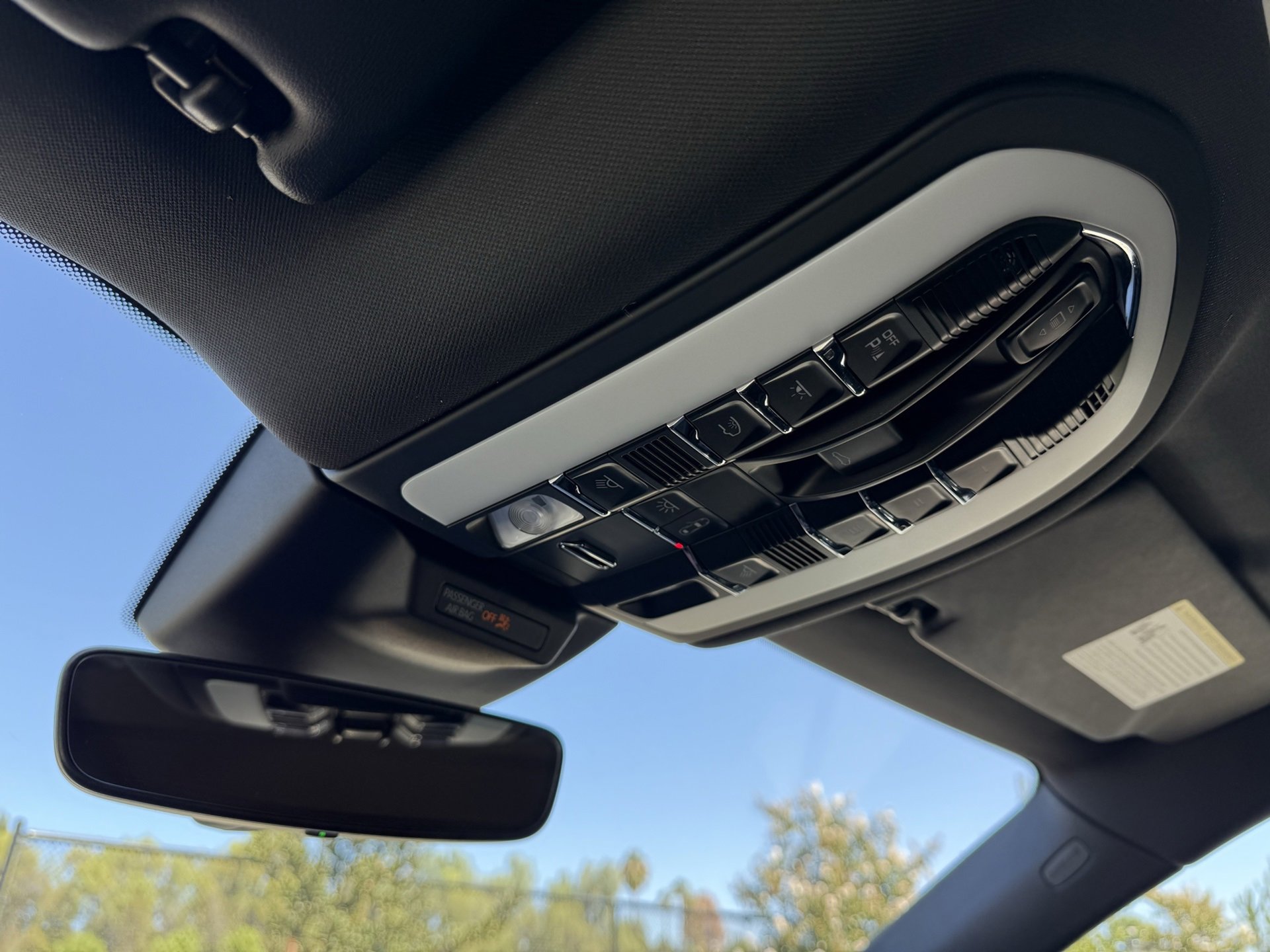 Used 2025 Porsche Macan image 17