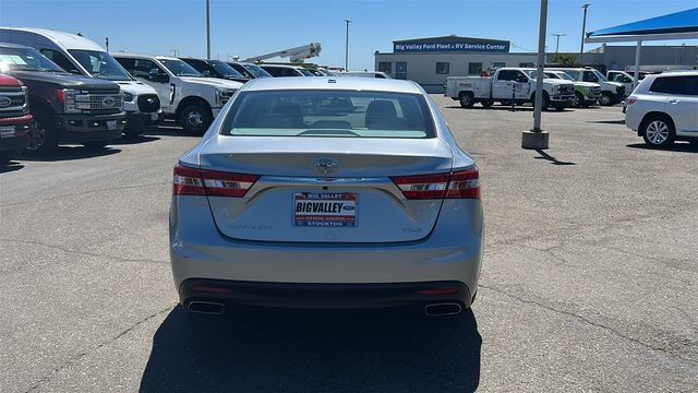 Used 2015 Toyota Avalon XLE Premium FWD image 4