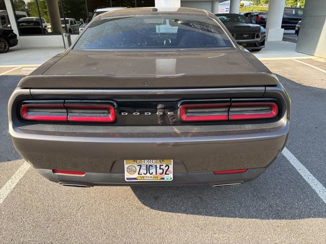 Used 2020 Dodge Challenger SXT RWD image 3