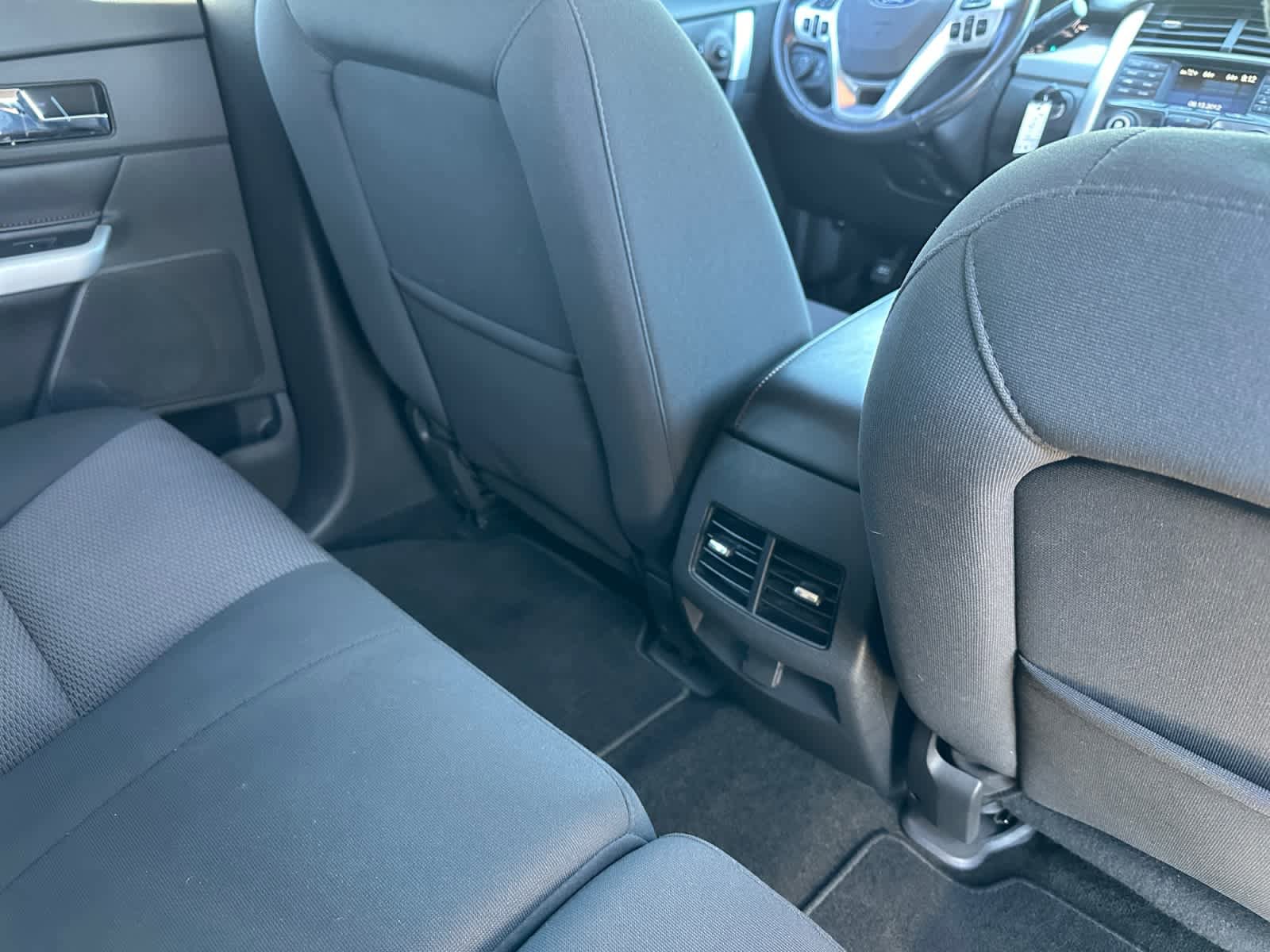 Used 2013 Ford Edge SEL FWD image 17