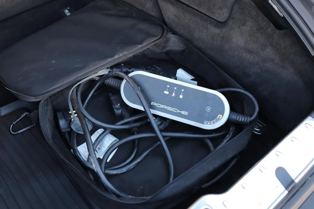 Used 2018 Porsche Panamera 4 image 23