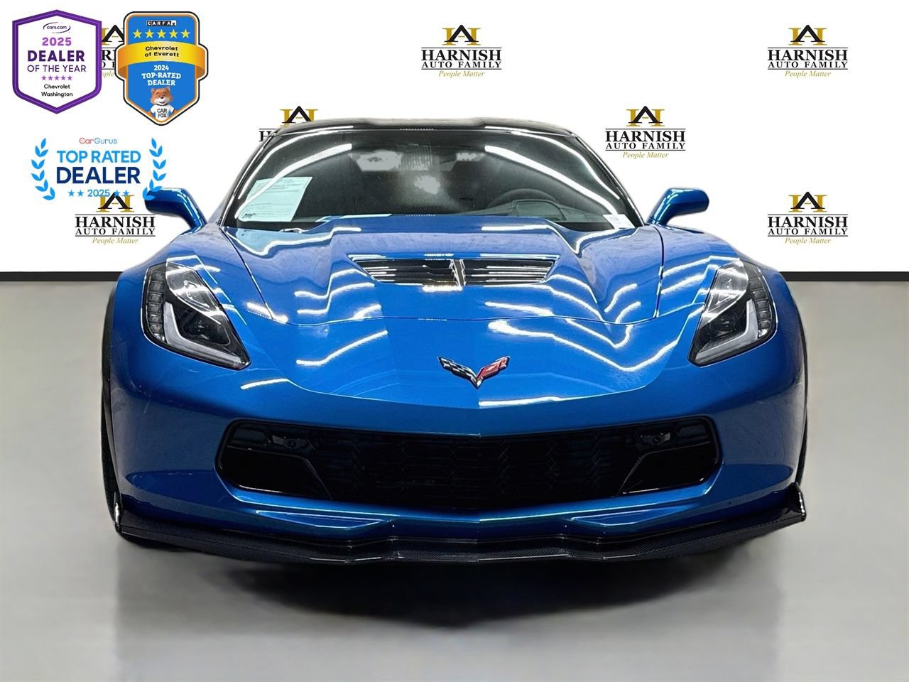 Used 2016 Chevrolet Corvette Z06 w/ 3LZ Preferred Equipment Group RWD image 2
