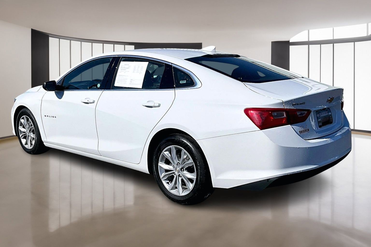 Used 2023 Chevrolet Malibu LT image 4