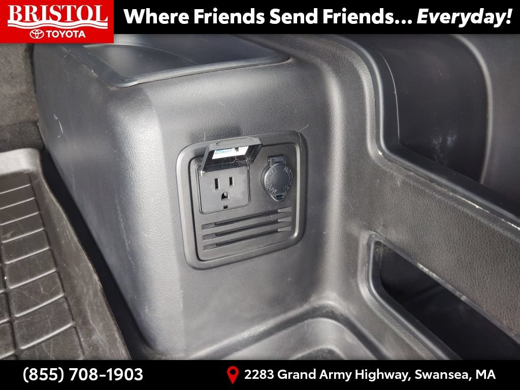 Used 2016 Toyota 4Runner SR5 w/ Four Season Floor Mat Package AWD/4WD image 30