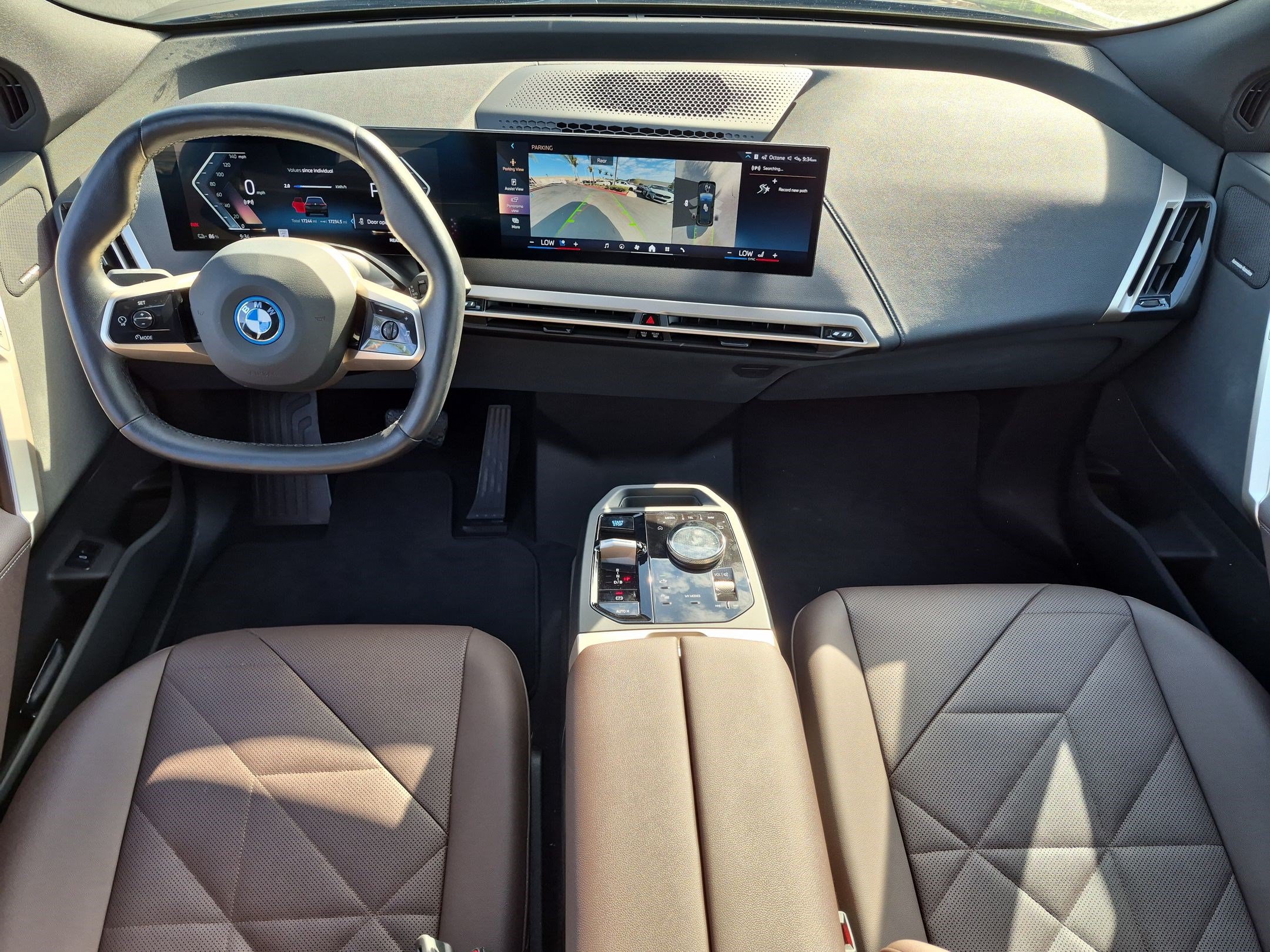 Certified 2024 BMW iX xDrive50 w/ Premium Package AWD/4WD image 29