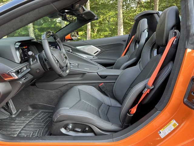 Used 2024 Chevrolet Corvette Z06 w/ Z07 Performance Package RWD image 17