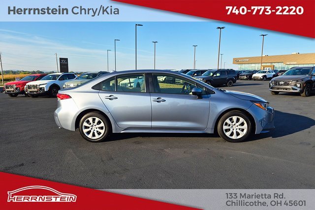 Used 2022 Toyota Corolla LE image 28