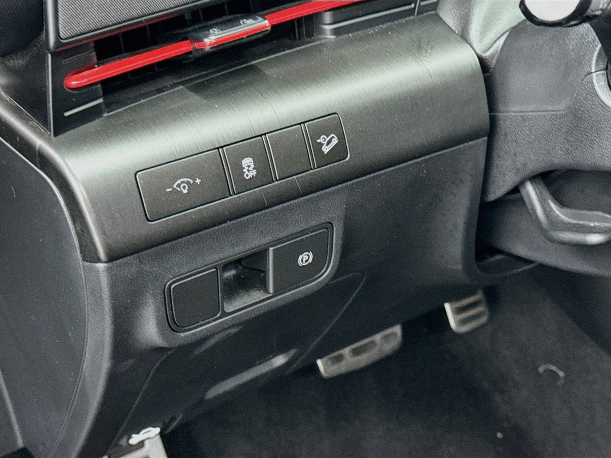 Used 2024 Hyundai Kona N Line FWD image 17