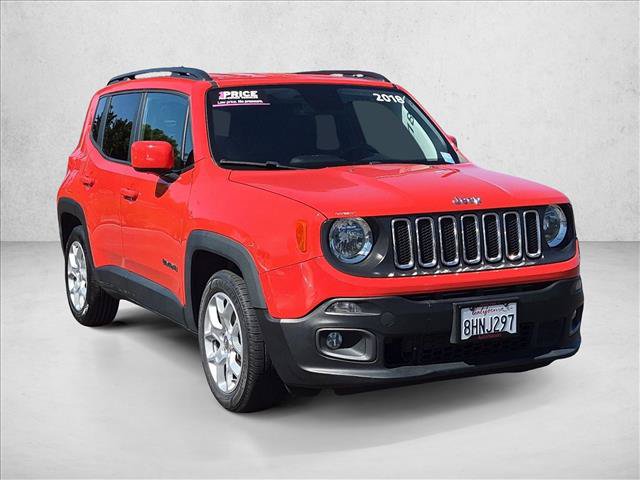Used 2018 Jeep Renegade Latitude FWD image 3