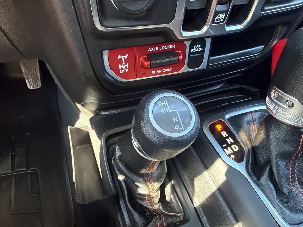 Used 2022 Jeep Gladiator Mojave w/ Cold Weather Group AWD/4WD image 23