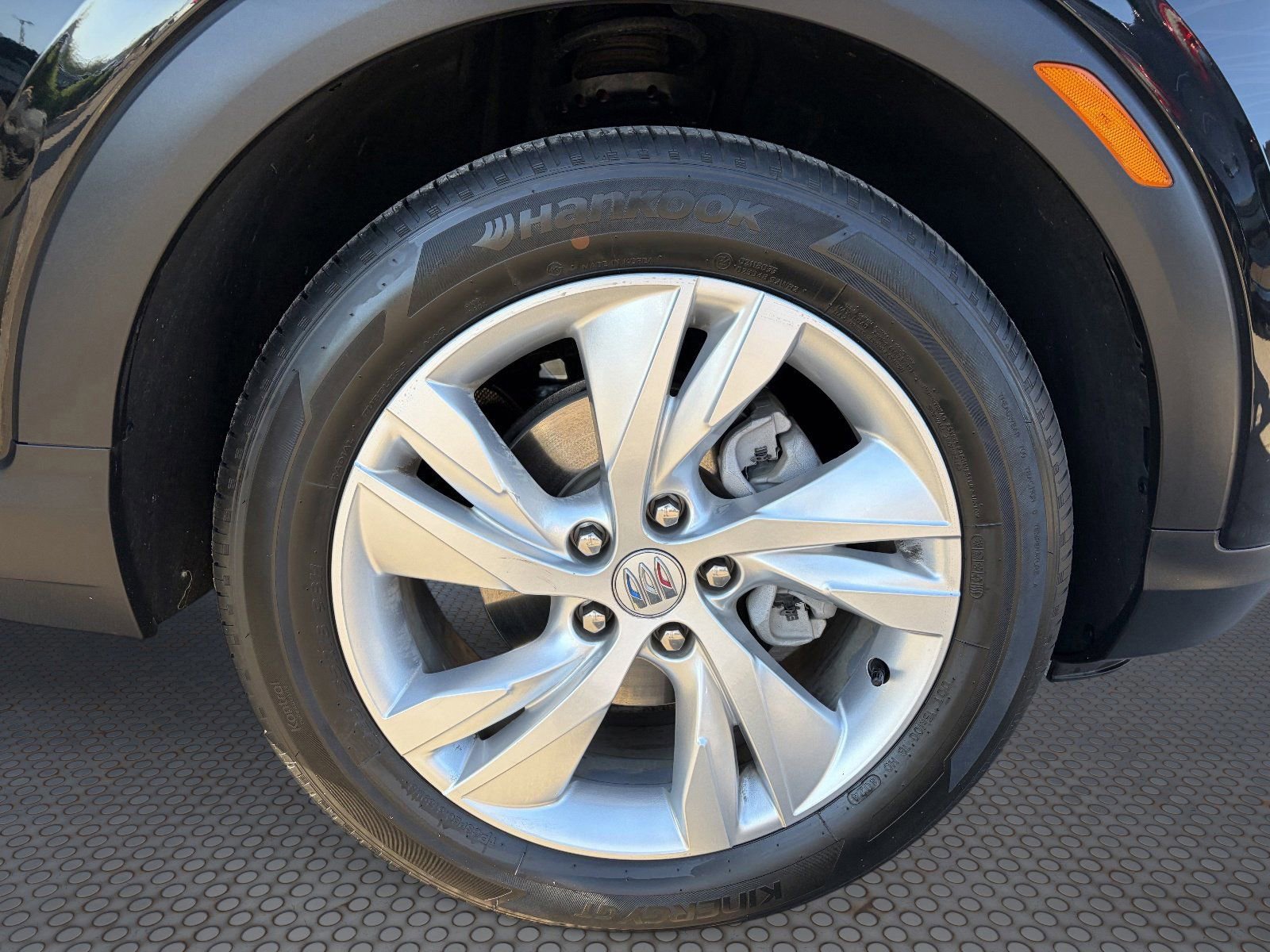 Certified 2025 Buick Encore GX Preferred w/ Comfort Package FWD image 10