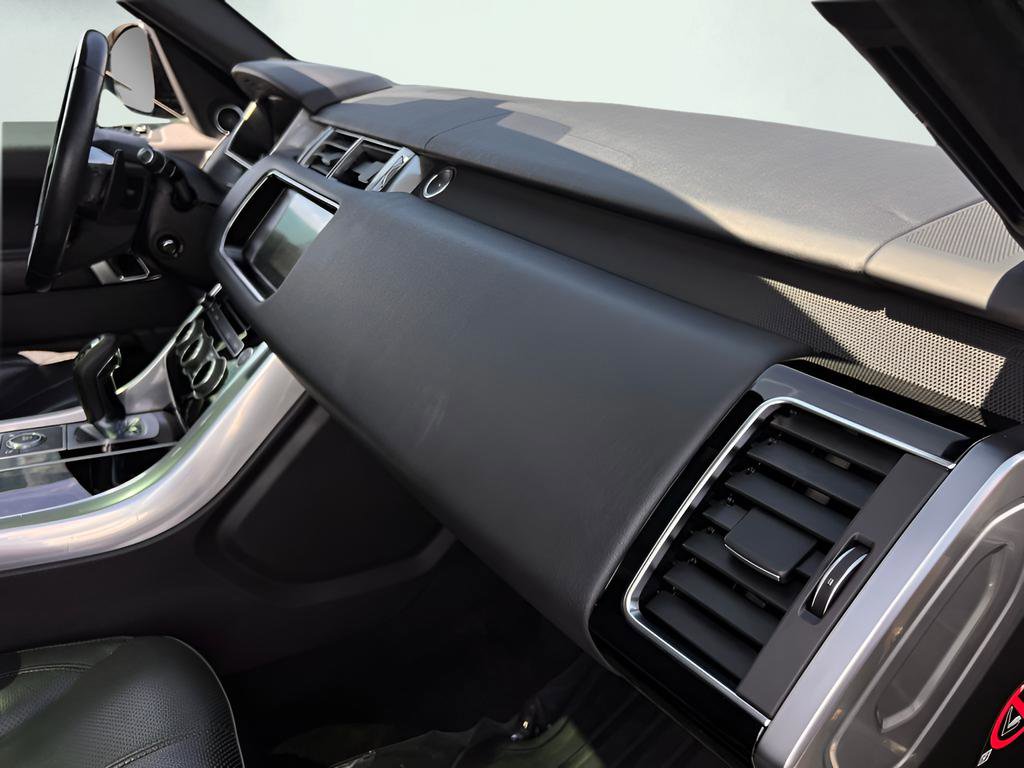 Used 2017 Land Rover Range Rover Sport Supercharged image 32