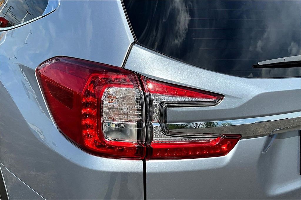 Used 2023 Subaru Ascent Touring AWD/4WD image 25
