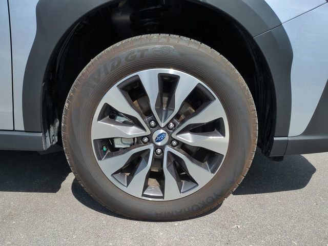 Used 2025 Subaru Outback Limited AWD/4WD image 10