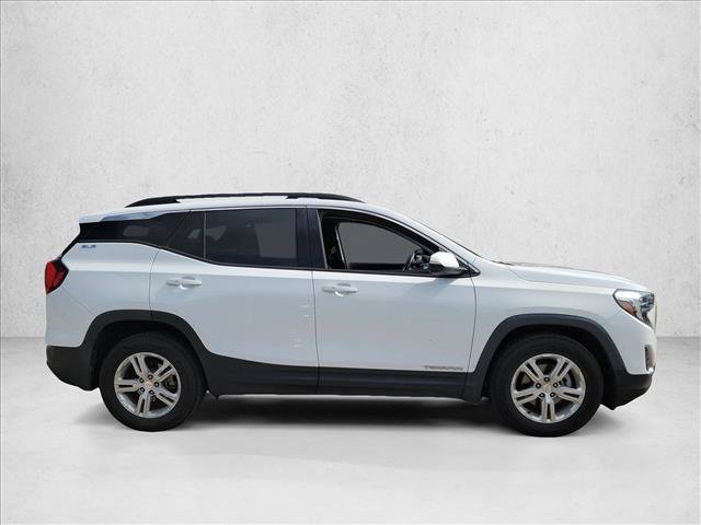 Used 2018 GMC Terrain SLE w/ Driver Convenience Package FWD image 4