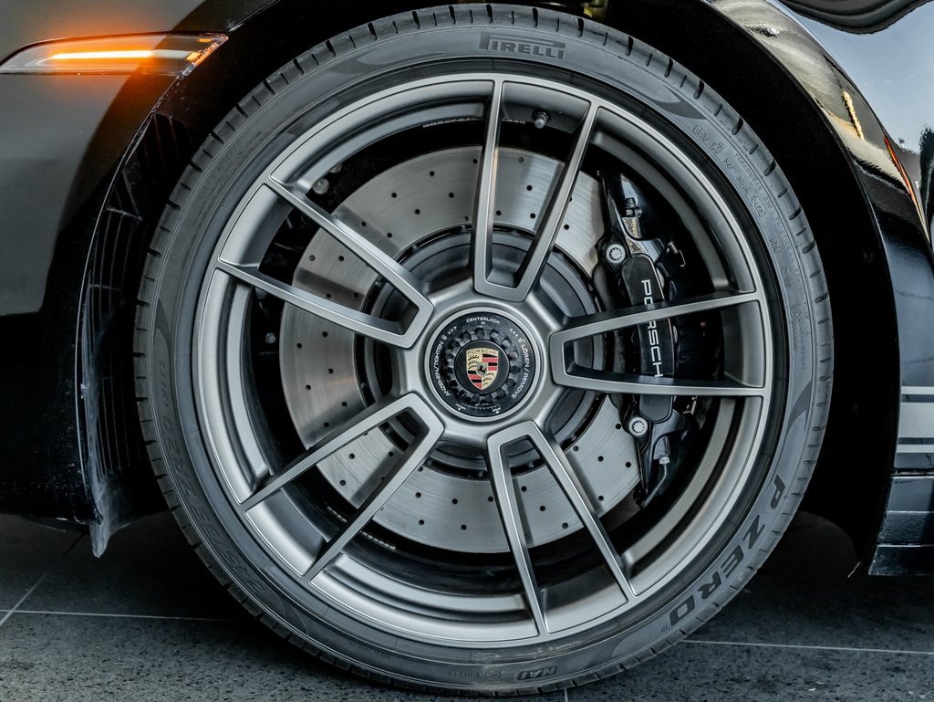 Certified 2022 Porsche 911 50th Anniversary Edition image 11