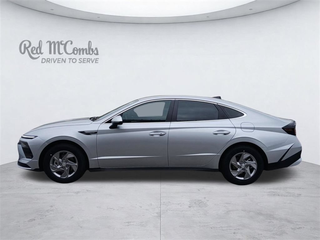 New 2026 Hyundai Sonata SE FWD image 3