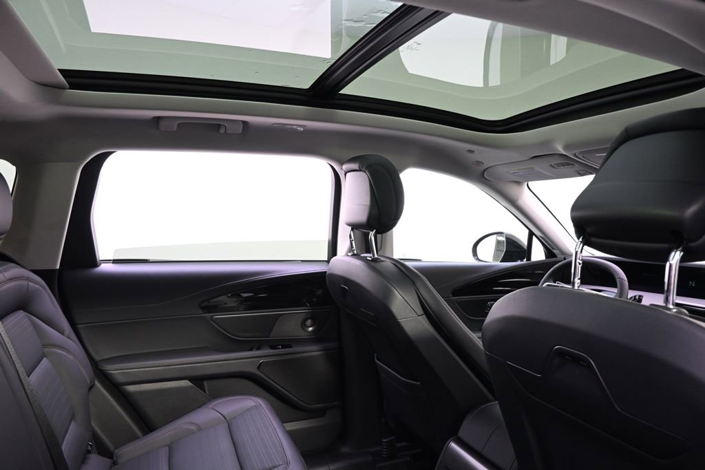 New 2026 Lincoln Nautilus Reserve w/ Jet Appearance Package AWD/4WD image 17