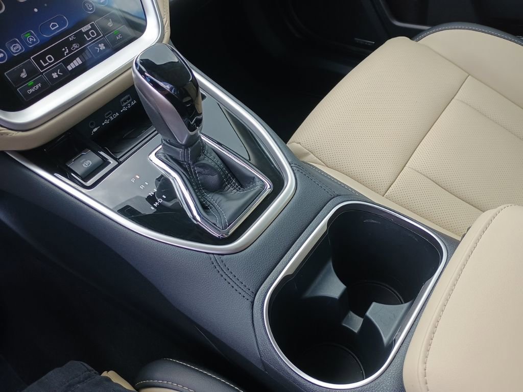 Certified 2025 Subaru Outback Limited AWD/4WD image 31
