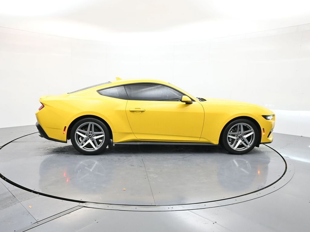 Used 2024 Ford Mustang Premium image 8