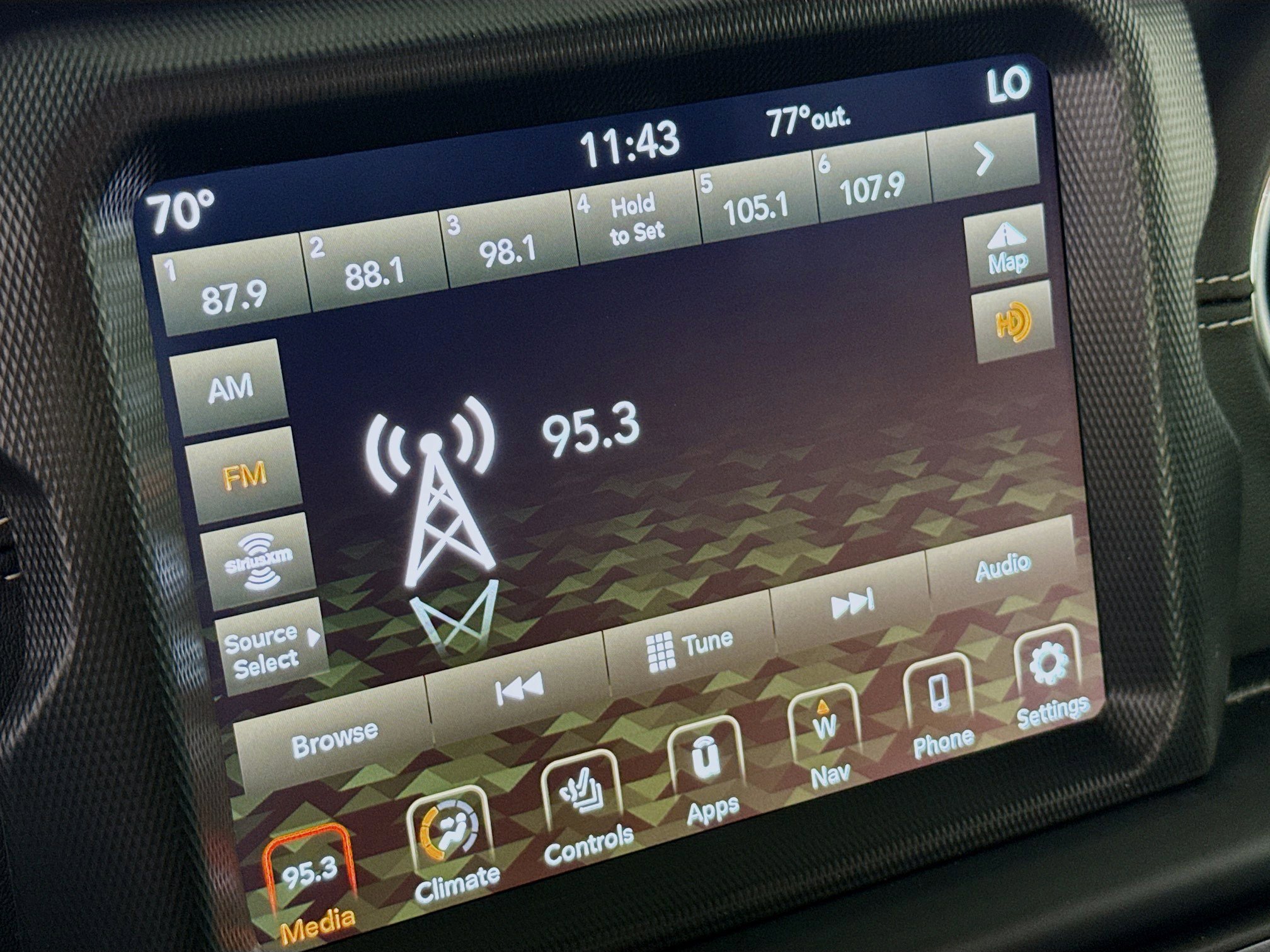 Used 2023 Jeep Wrangler Unlimited Sahara w/ Cold Weather Group image 21