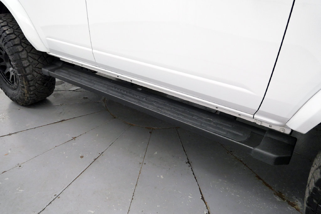 Used 2024 Ford Bronco Outer Banks AWD/4WD image 38