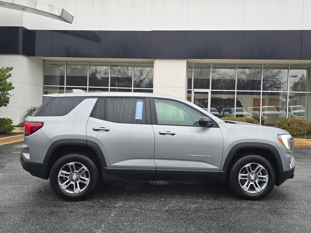 Certified 2025 GMC Terrain Elevation image 2