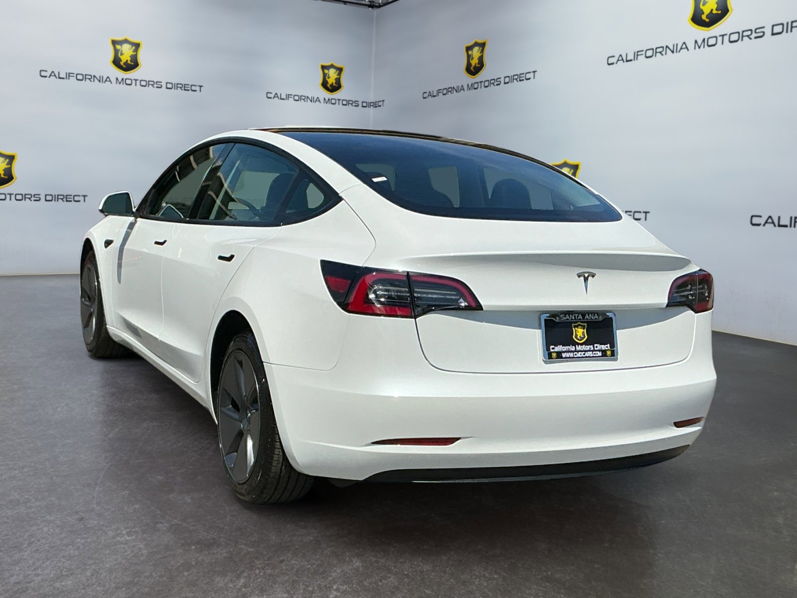 Used 2023 Tesla Model 3 Standard Range image 6