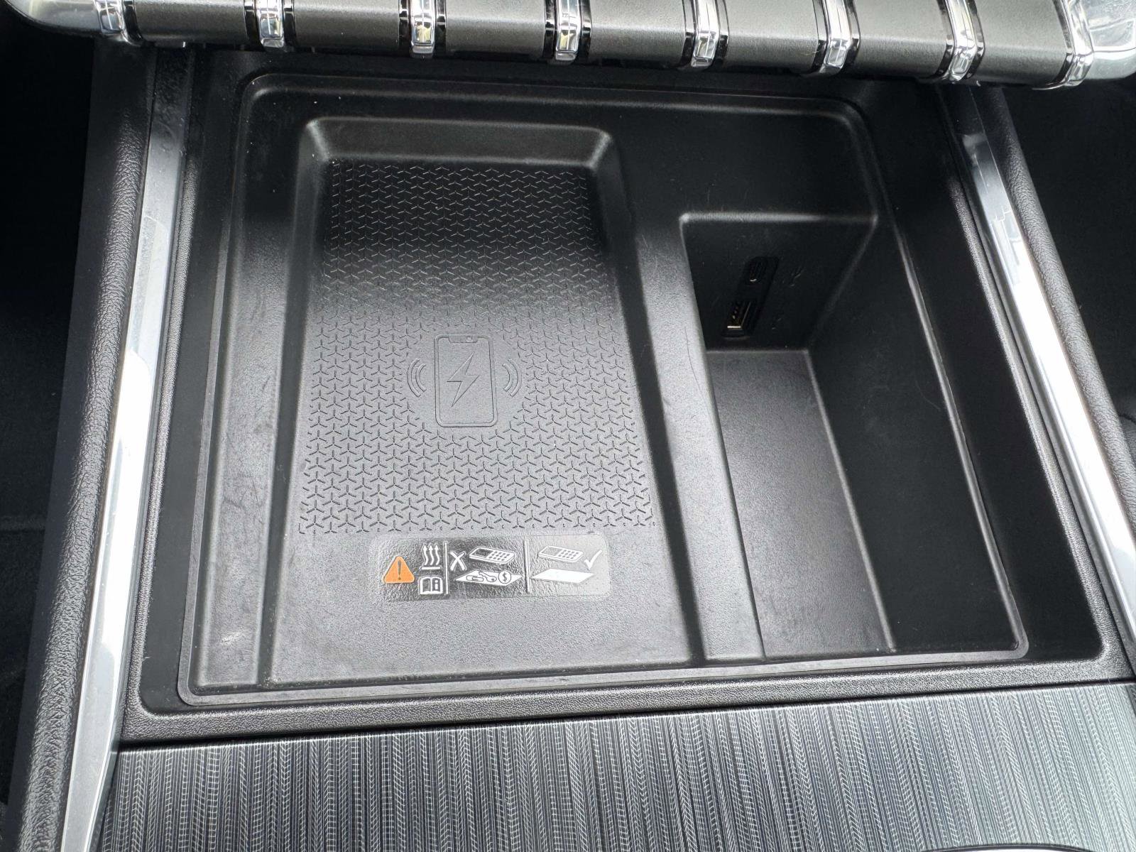 Used 2025 GMC Acadia Elevation w/ Elevation Premium Package image 31