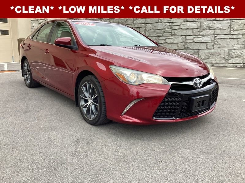 Used 2015 Toyota Camry XSE w/ Moonroof Package FWD image 1