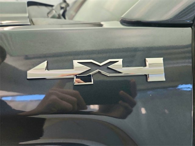 Used 2017 GMC Sierra 1500 SLT w/ SLT Premium Package image 36