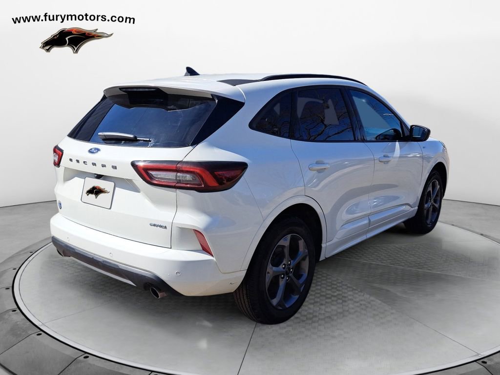 Used 2024 Ford Escape ST-Line w/ Tech Pack #1 image 3