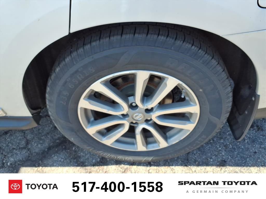 Used 2014 Nissan Pathfinder SL w/ SL Tech Package image 10